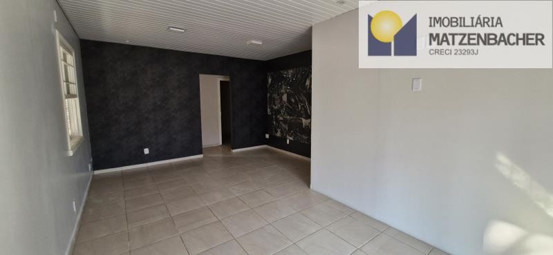 Recepção e 2 salas para atendimento