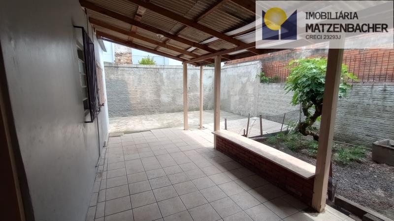 Área coberta nos fundos