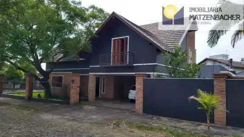 Casa / Sobrado à venda em Centenário, Sapiranga