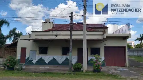 Casa / Sobrado à venda em Centro, Sapiranga