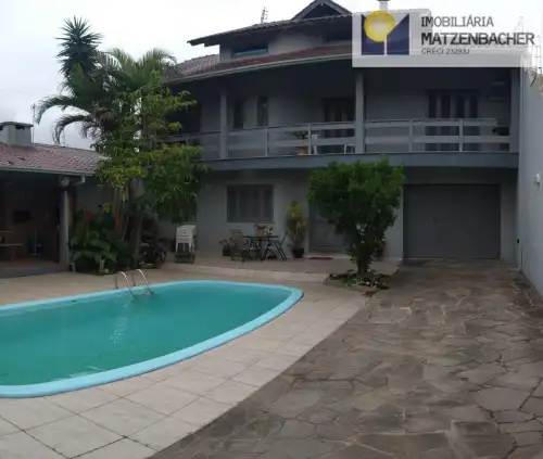 Casa / Sobrado à venda em Centro, Sapiranga